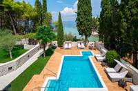 Sensational High Class Property Rental Island Brac Croatia