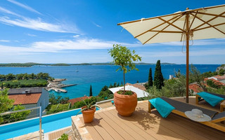 Amazing Luxury 7 Bedroom Villa with Heated Pool in Island Hvar