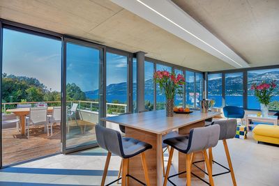 Sea View Luxury Villa with Rooftop Heated Pool, Hot tub and Sauna
