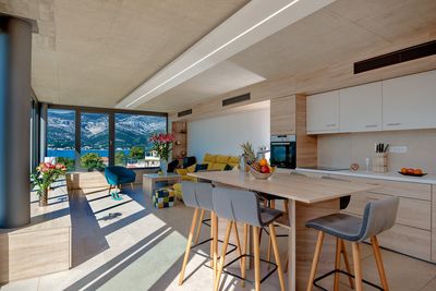 Sea View Luxury Villa with Rooftop Heated Pool, Hot tub and Sauna