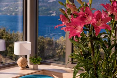Sea View Luxury Villa with Rooftop Heated Pool, Hot tub and Sauna