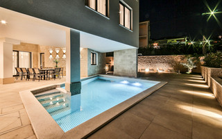 Modern 7 Bedroom Villa with Pool near Beach in Ciovo near Trogir