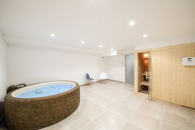 Stylish 7 Bedroom Villa with Pool near Beach in Ciovo near Trogir