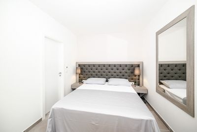 Stylish 7 Bedroom Villa with Pool near Beach in Ciovo near Trogir