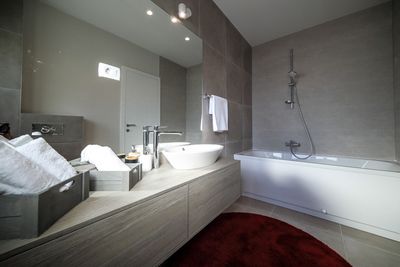 Stylish 7 Bedroom Villa with Pool near Beach in Ciovo near Trogir