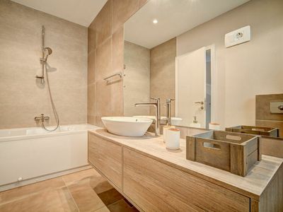 Modern 7 Bedroom Villa with Pool near Beach in Ciovo near Trogir