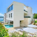 Stylish 7 Bedroom Villa with Pool near Beach in Ciovo near Trogir