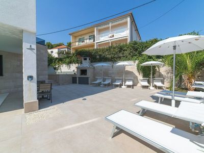 Modern 7 Bedroom Villa with Pool near Beach in Ciovo near Trogir