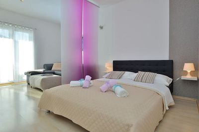 Gorgeous Spacious Villa with Pool and Gym in Zadar