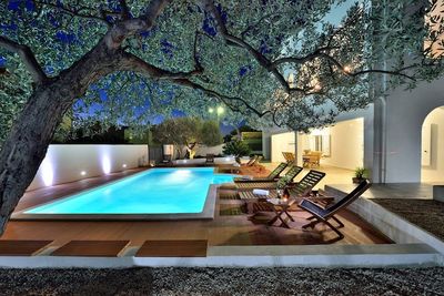 Gorgeous Spacious Villa with Pool and Gym in Zadar
