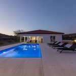 Charming 3 Bedroom Villa positioned by the River near Zadar