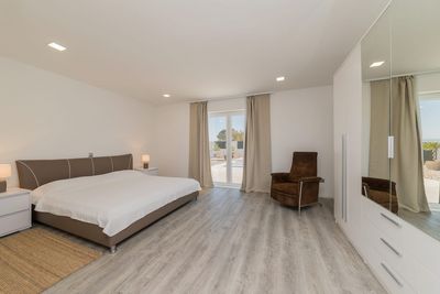 Charming 3 Bedroom Villa positioned by the River near Zadar