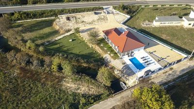 Charming 3 Bedroom Villa positioned by the River near Zadar