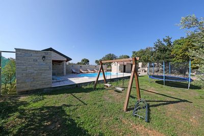 Countryside Holiday Villa with Swimming Pool in Zadar Area