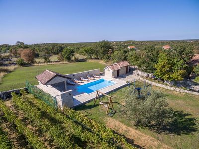 Countryside Holiday Villa with Swimming Pool in Zadar Area