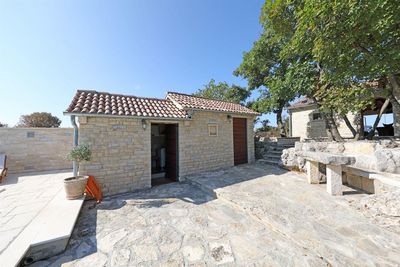 Countryside Holiday Villa with Swimming Pool in Zadar Area