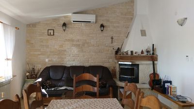 Countryside Holiday Villa with Swimming Pool in Zadar Area
