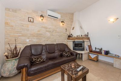 Countryside Holiday Villa with Swimming Pool in Zadar Area