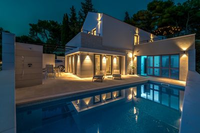 Modern 3 Bedroom Villa with Pool in Milna Island Brac