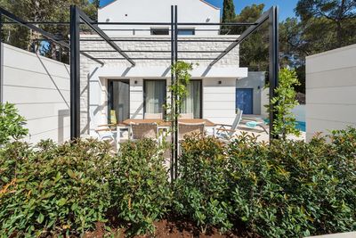 Modern 3 Bedroom Villa with Pool in Milna Island Brac
