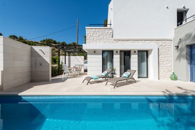 Modern 3 Bedroom Villa with Pool in Milna Island Brac