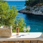 Beautiful Seafront Stone Holiday Villa with Jacuzzi Hot Tub Island Brac