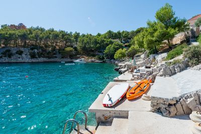 Beautiful Seafront Stone Holiday Villa with Jacuzzi Hot Tub Island Brac
