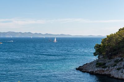 Beautiful Seafront Stone Holiday Villa with Jacuzzi Hot Tub Island Brac