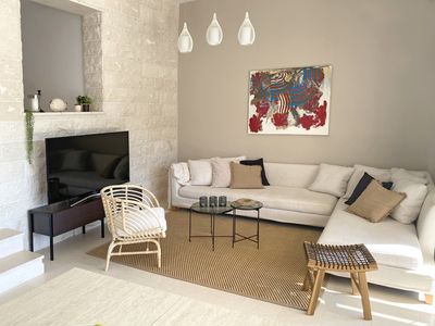 Beautiful Seafront Stone Holiday Villa with Jacuzzi Hot Tub Island Brac