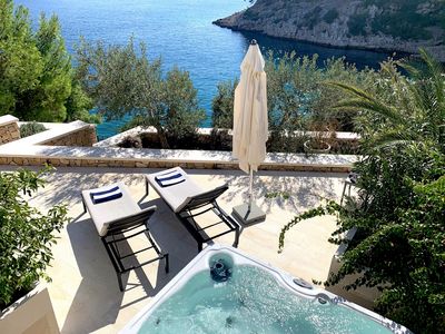 Beautiful Seafront Stone Holiday Villa with Jacuzzi Hot Tub Island Brac