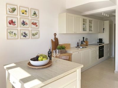 Beautiful Seafront Stone Holiday Villa with Jacuzzi Hot Tub Island Brac