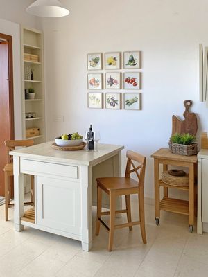 Beautiful Seafront Stone Holiday Villa with Jacuzzi Hot Tub Island Brac