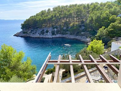 Beautiful Seafront Stone Holiday Villa with Jacuzzi Hot Tub Island Brac
