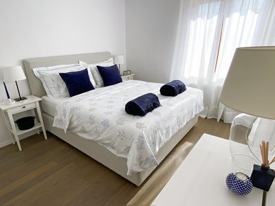 Beautiful Seafront Stone Holiday Villa with Jacuzzi Hot Tub Island Brac