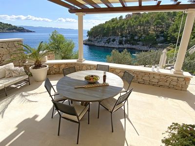 Beautiful Seafront Stone Holiday Villa with Jacuzzi Hot Tub Island Brac