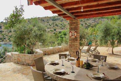 Beachfront Stone House with New Swimming Pool island Brac