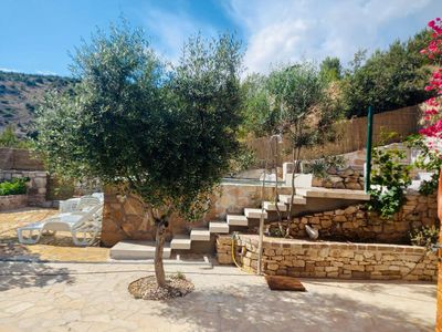 Beachfront Stone House with New Swimming Pool island Brac