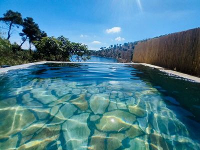 Beachfront Stone House with New Swimming Pool island Brac