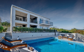 Beautiful 4 Bedroom Holiday Villa in Lumbarda, island Korcula