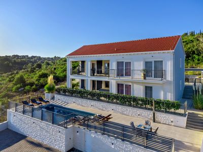 Beautiful 4 Bedroom Holiday Villa in Lumbarda, island Korcula