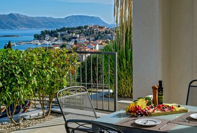 Beautiful 4 Bedroom Holiday Villa in Lumbarda, island Korcula