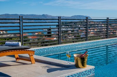 Beautiful 4 Bedroom Holiday Villa in Lumbarda, island Korcula