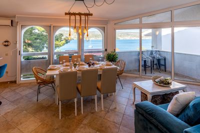 Charming Seafront House with Pool in Rogoznica