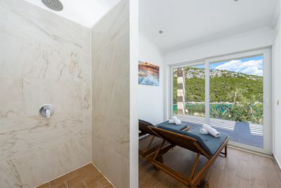 Amazing Luxury Beachfront Villa with Heated Pools Dubrovnik Riviera