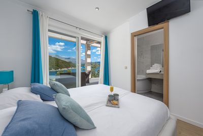 Amazing Luxury Beachfront Villa with Heated Pools Dubrovnik Riviera