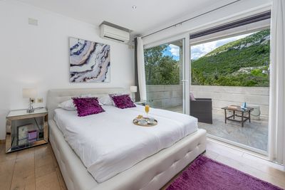 Amazing Luxury Beachfront Villa with Heated Pools Dubrovnik Riviera
