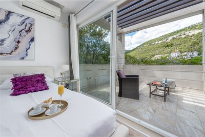 Amazing Luxury Beachfront Villa with Heated Pools Dubrovnik Riviera