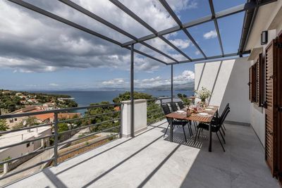 Beautiful Holiday Apartment in island Brac, Splitska
