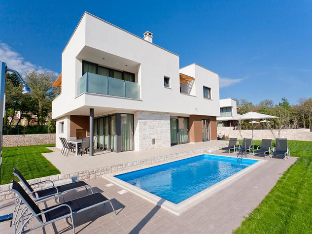 Umag luxury villa with pool