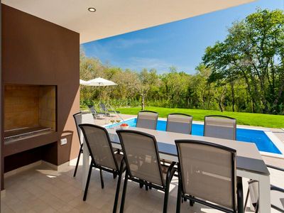 Umag luxury villa with pool 11